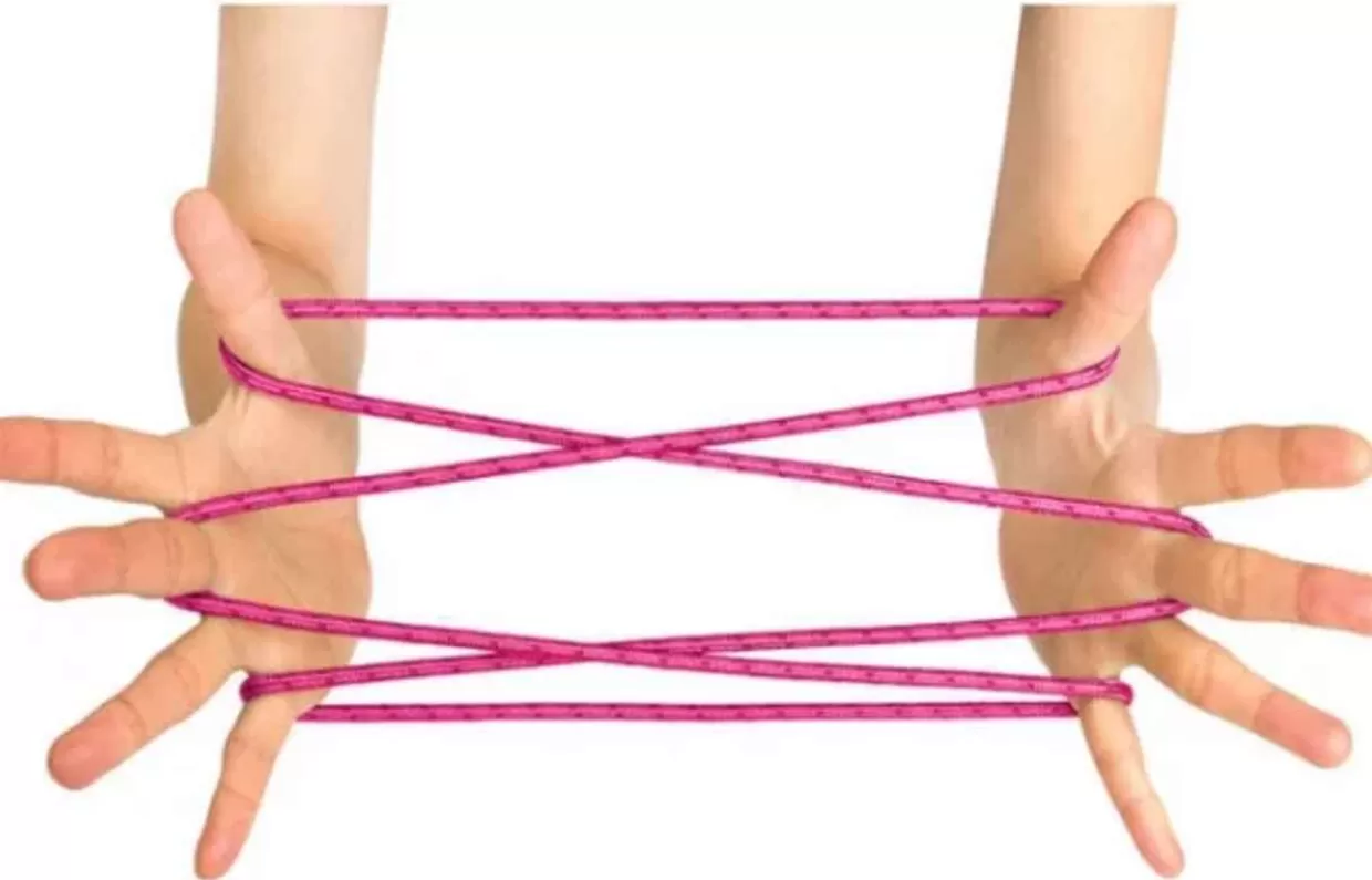 * House Of Marbles Cat's Cradle Classic Playground String Game* Games